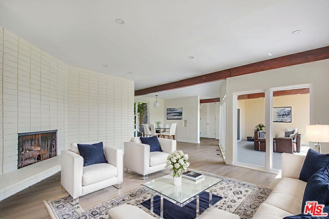 2121 Stradella Rd - Photo 2 of 2