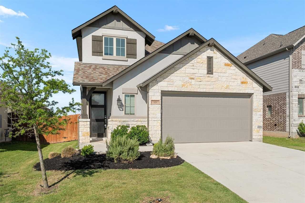 121 Rangel Dr - Photo 2 of 23