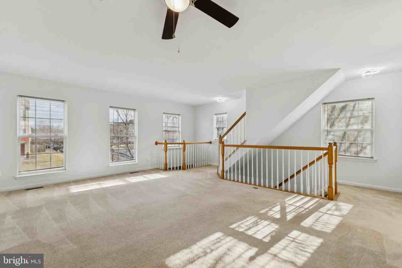 12099 Wallower Way - Photo 6 of 29