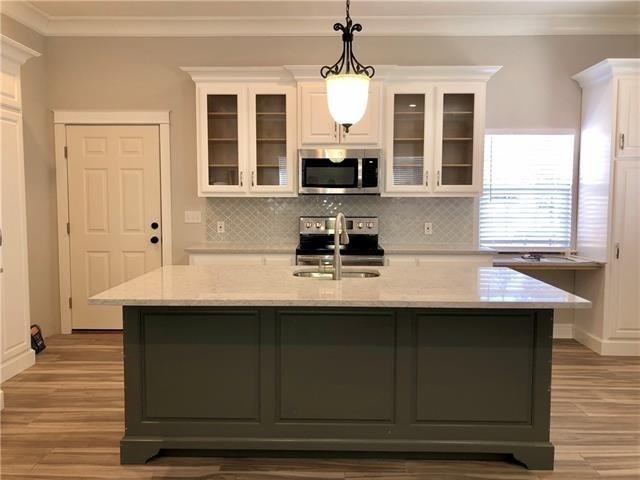 325 E Hornsby St - Photo 4 of 9