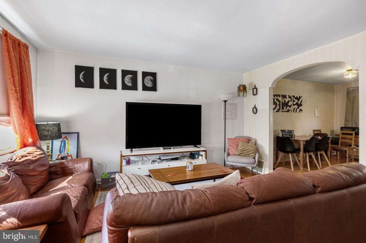 3048 Miller St - Photo 2 of 20