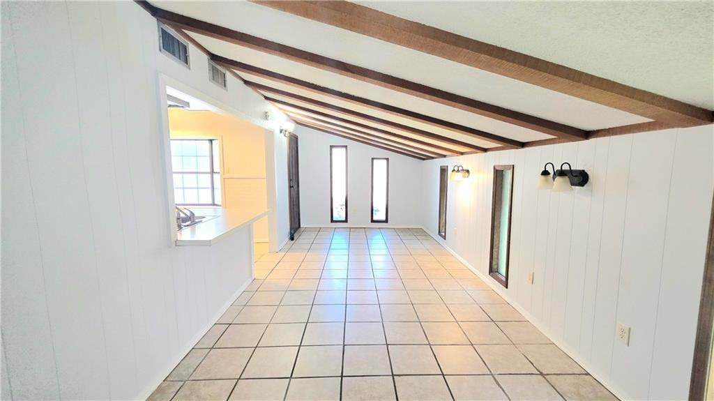 114 Gamma St - Photo 5 of 27