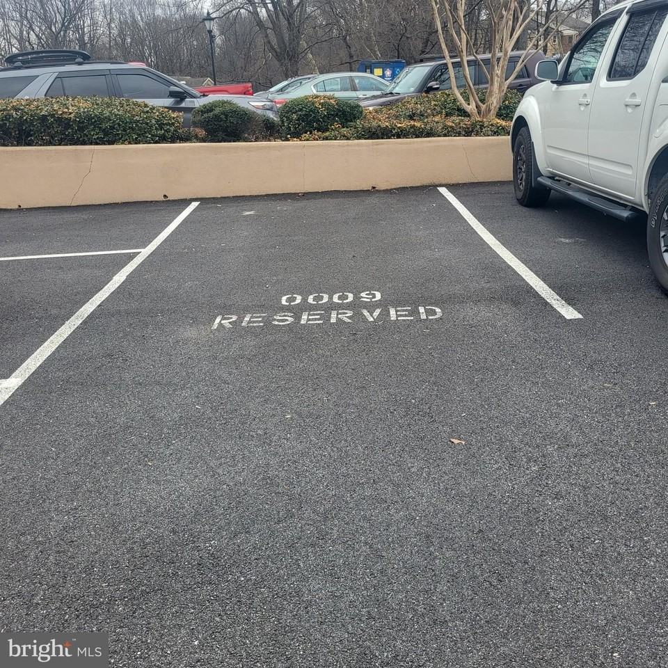 5800 Cove Landing Rd Apt 303 #303 - Photo 5 of 50