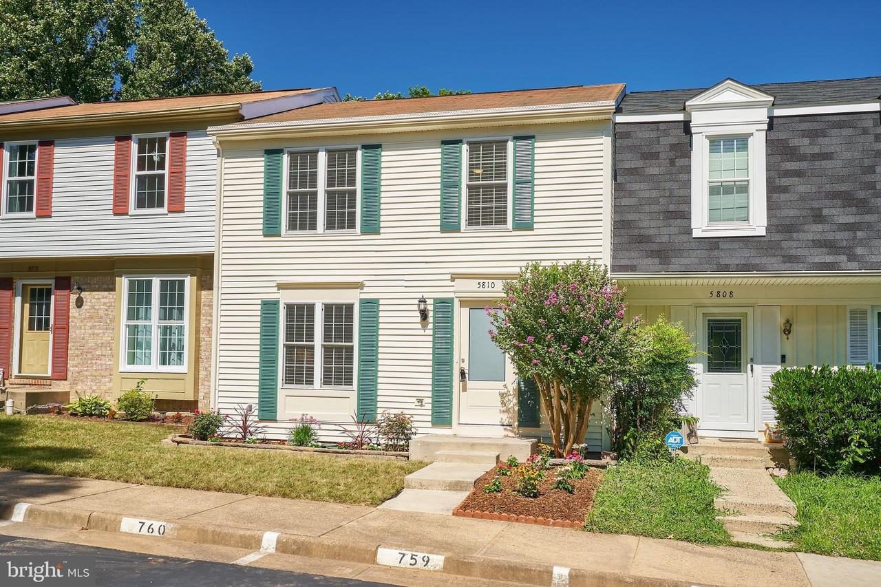 5810 Bunker Woods Ln - Photo 3 of 33