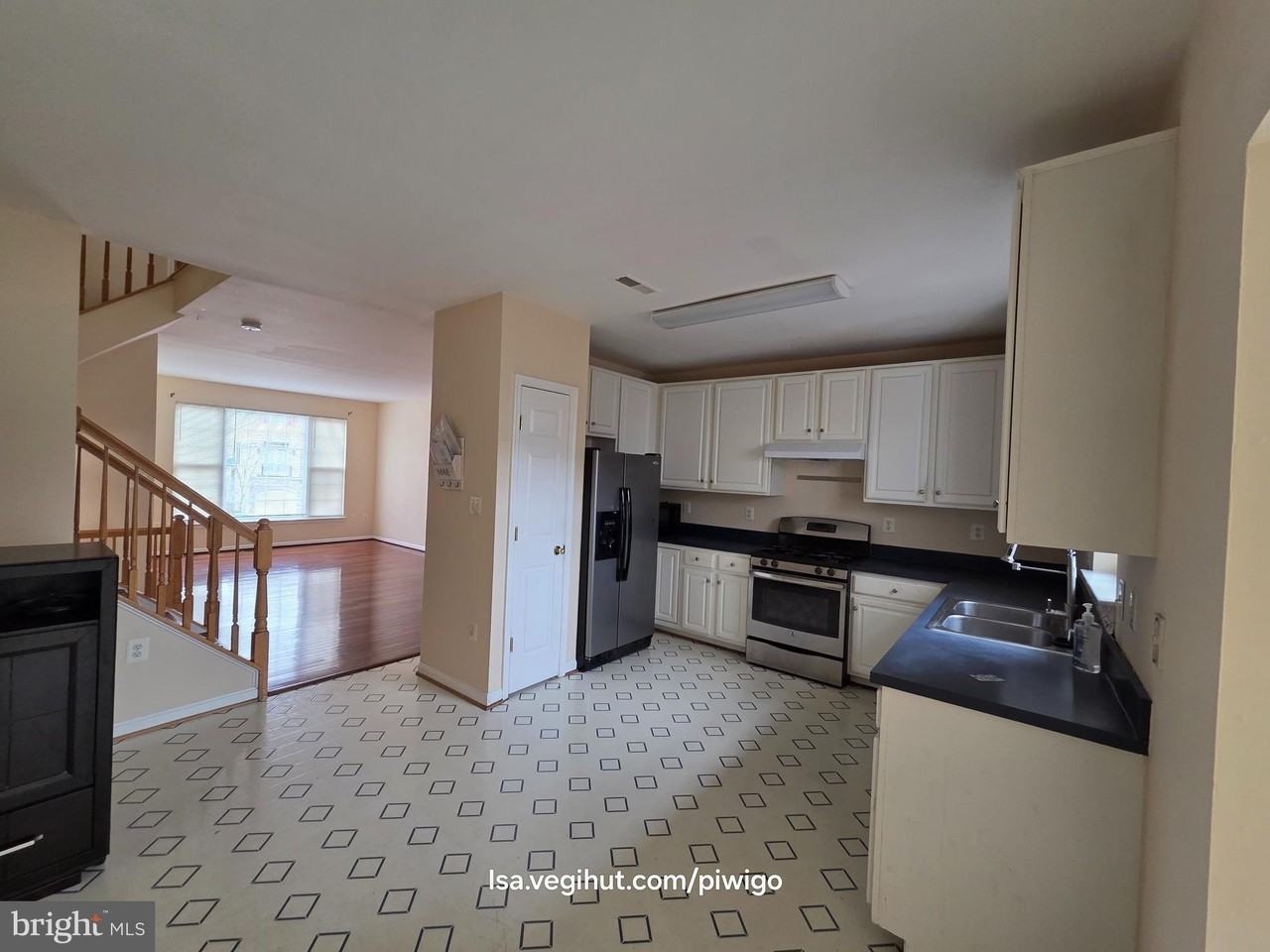 42856 Golf View Dr - Photo 3 of 23