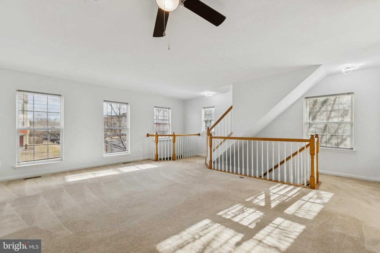 12099 Wallower Way - Photo 6 of 29