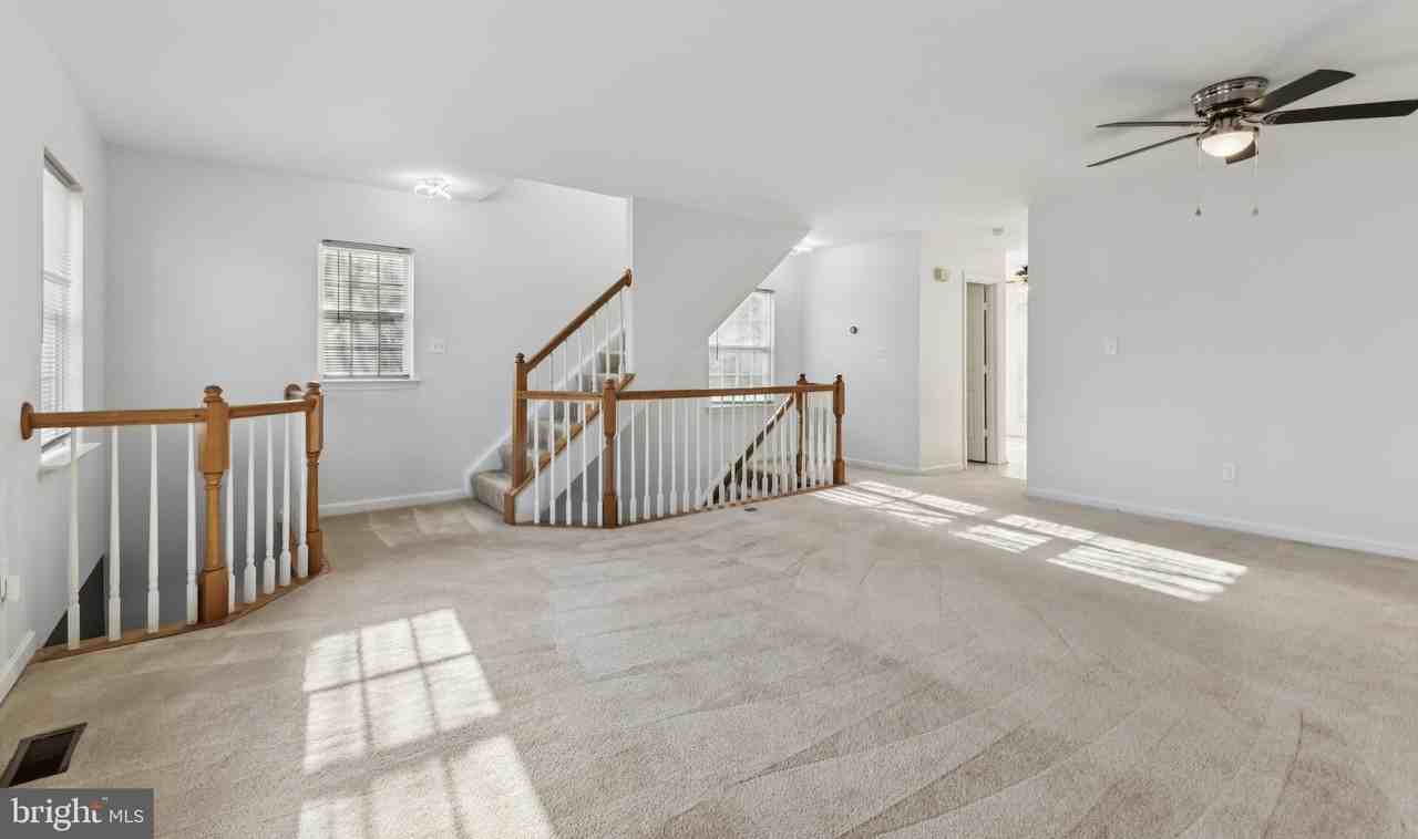 12099 Wallower Way - Photo 7 of 29