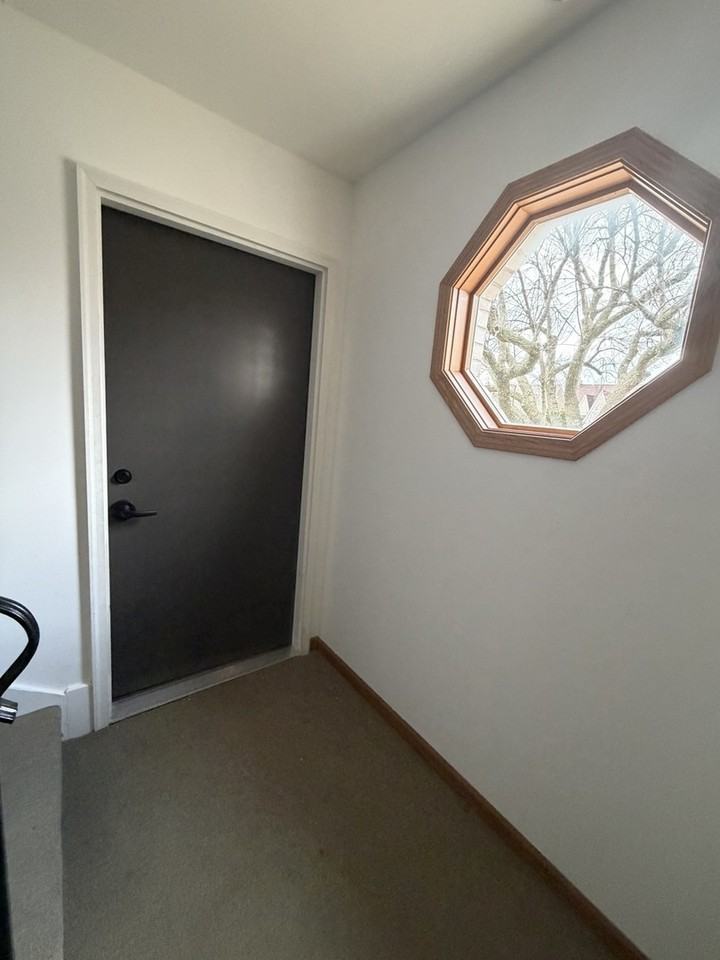 2825 N 73rd Ave Apt 2 - Photo 2 of 20