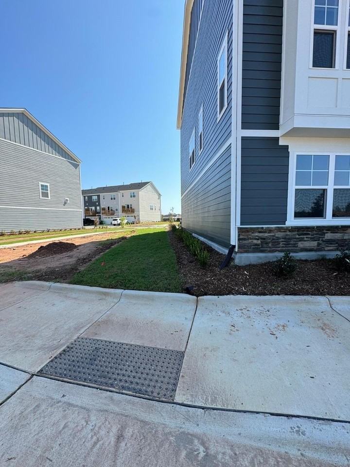 125 Nahunta Dr - Photo 2 of 50