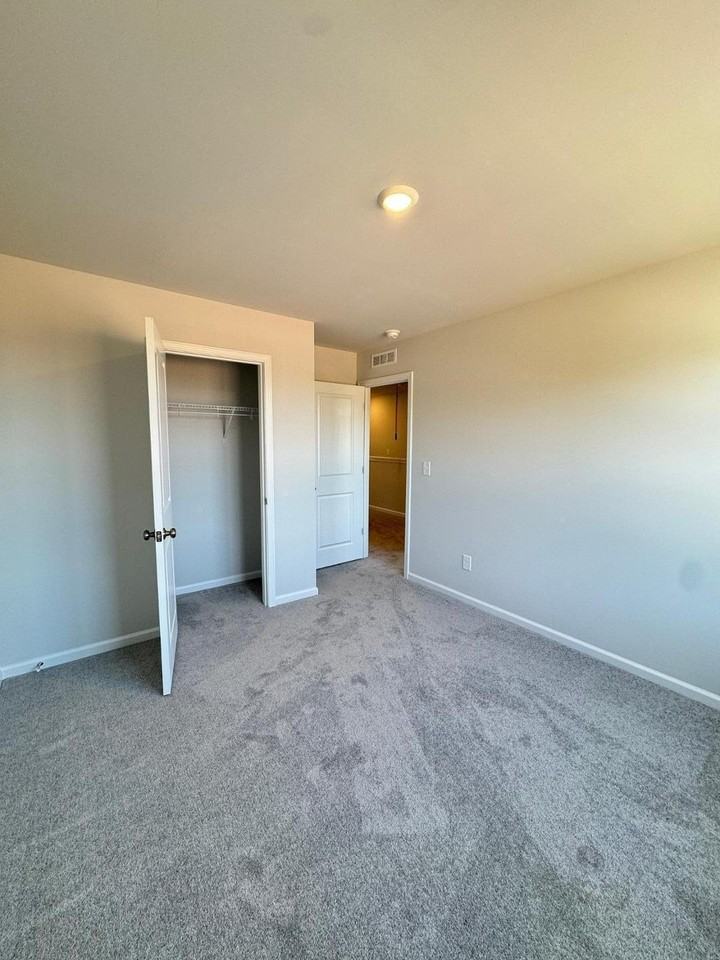 125 Nahunta Dr - Photo 6 of 50