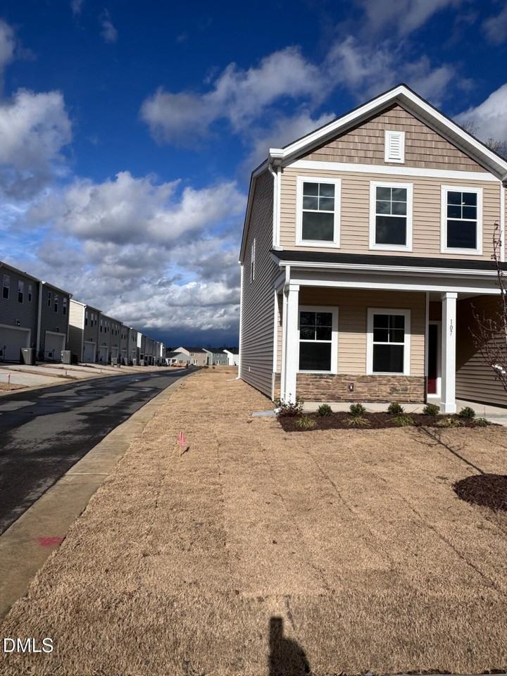 107 Torino Ct - Photo 3 of 47