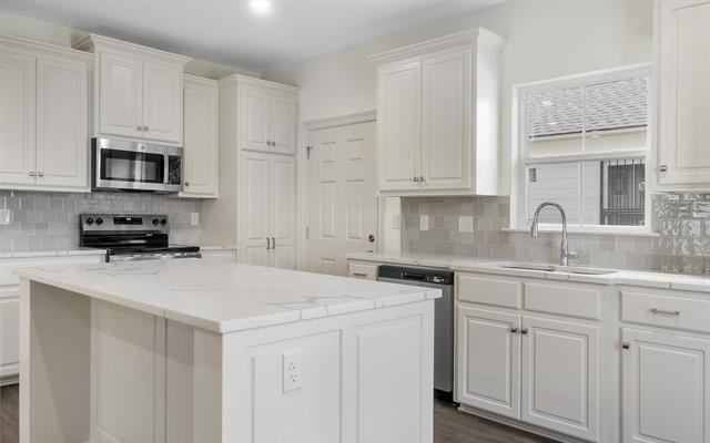 6918 Goya Ave ##A - Photo 4 of 13