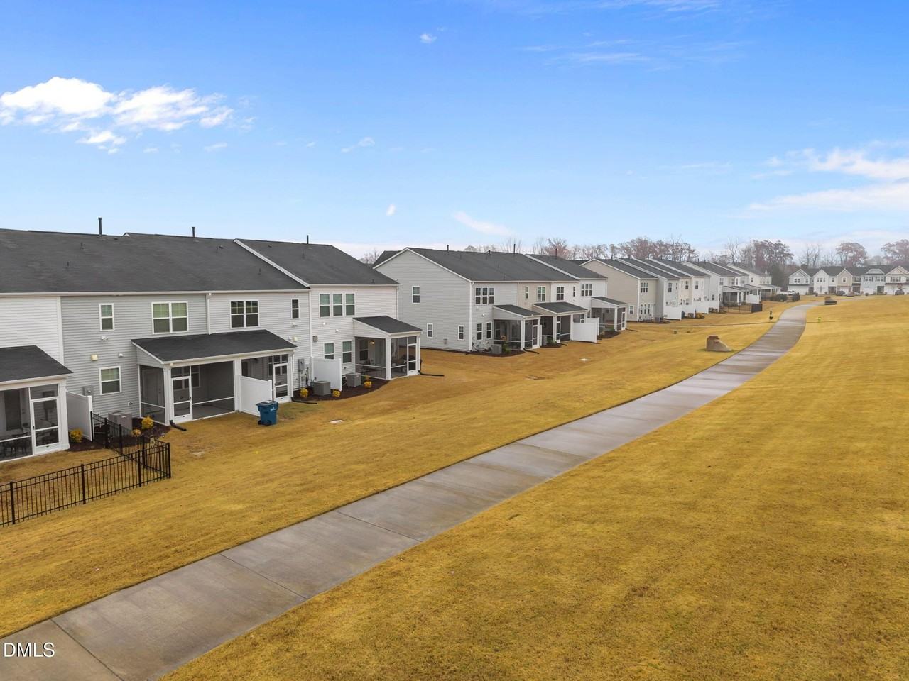 5016 Kota St - Photo 4 of 36