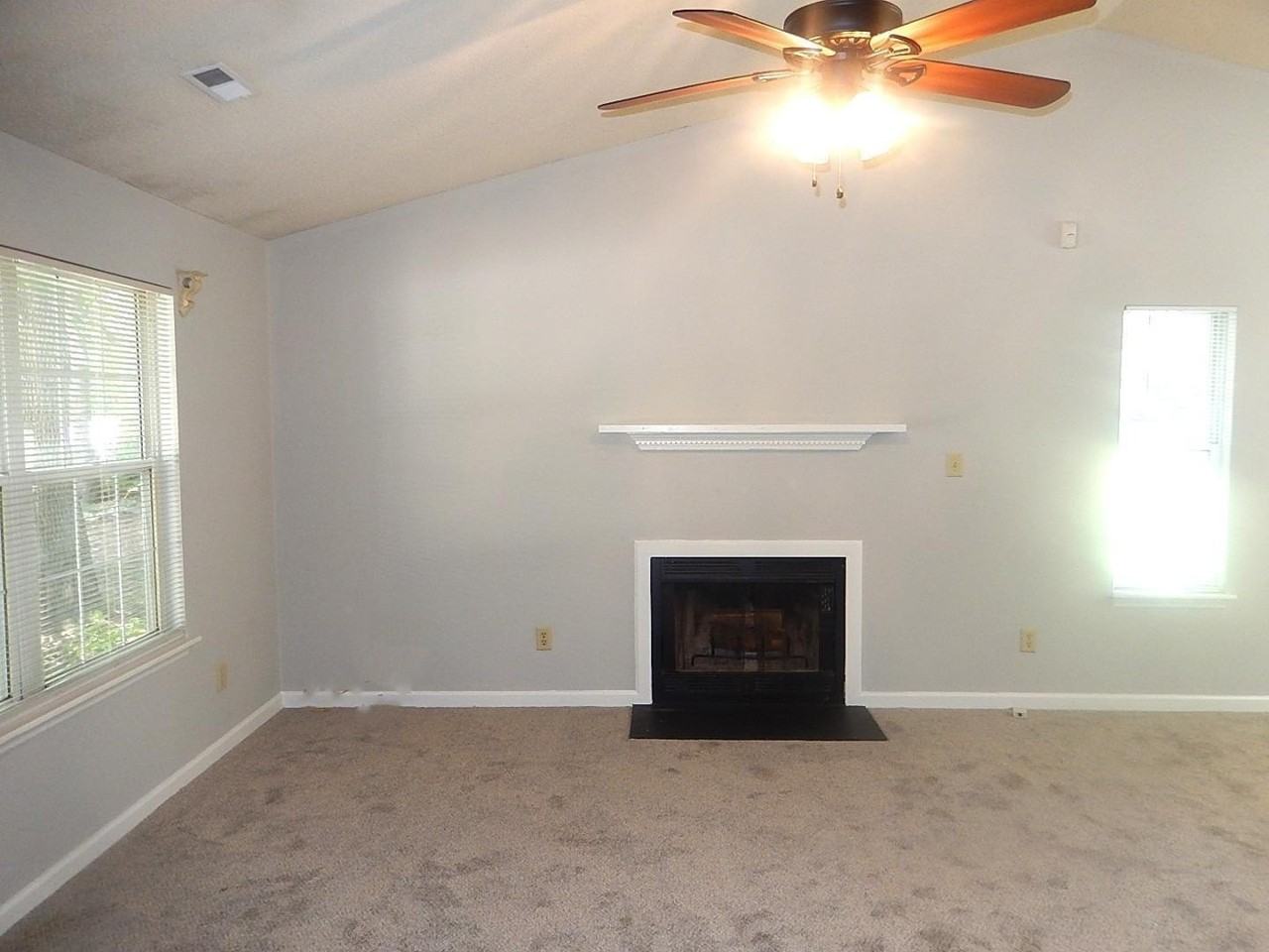 2609 Lynn Rd - Photo 2 of 24