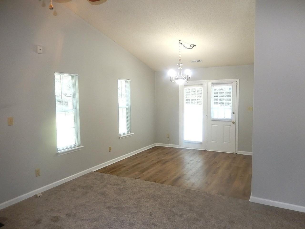 2609 Lynn Rd - Photo 3 of 24