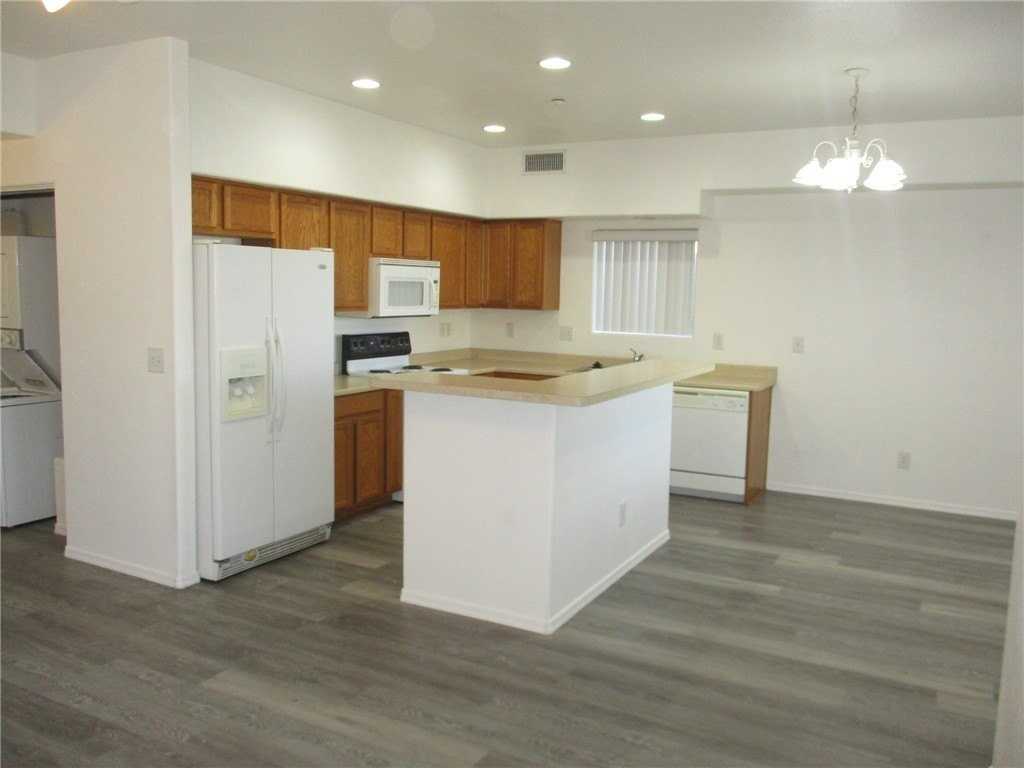 1765 Central Ave - Photo 2 of 9