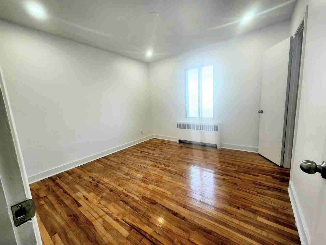 6220 Rue Hamilton #5 - Photo 7 of 15