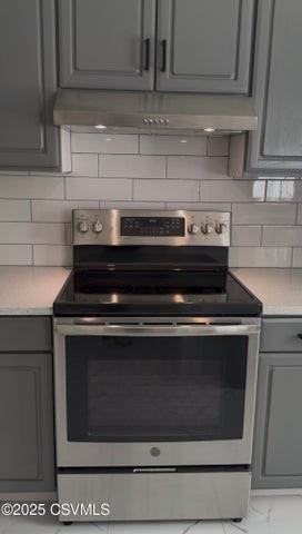 423 Meadow Ln - Photo 5 of 21