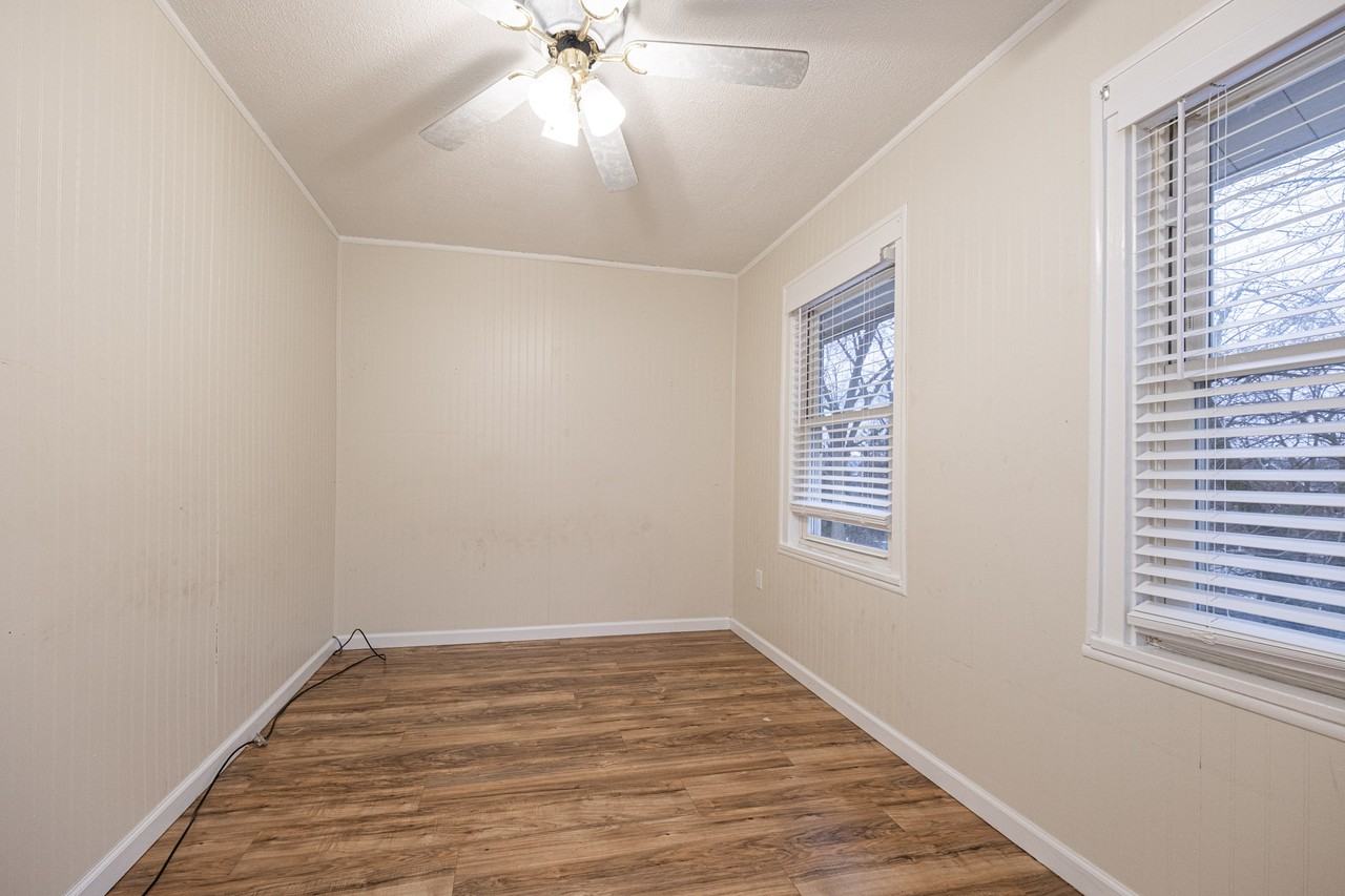 373 New York Ave #1 - Photo 5 of 10