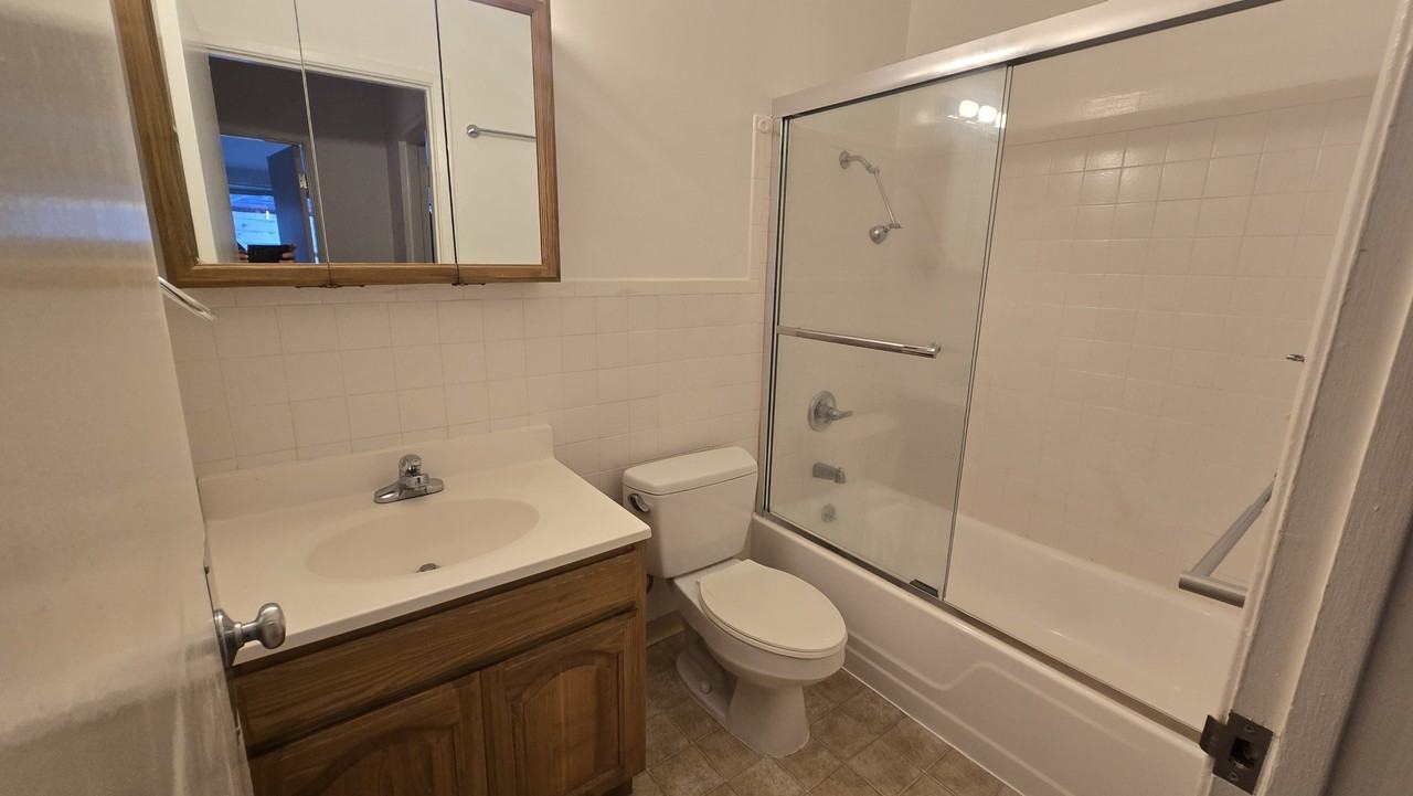 901 Fell St #15 - Photo 4 of 11