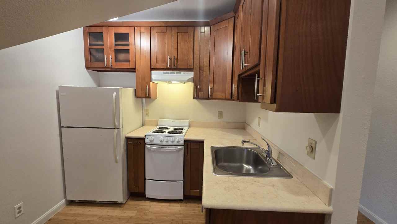 901 Fell St #15 - Photo 7 of 11