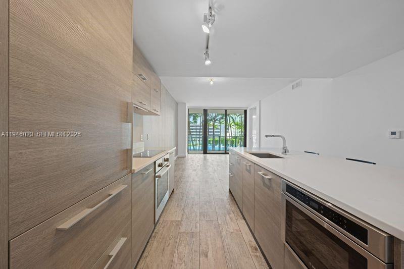 NE 30th St & Biscayne Blvd - Photo 3 of 23