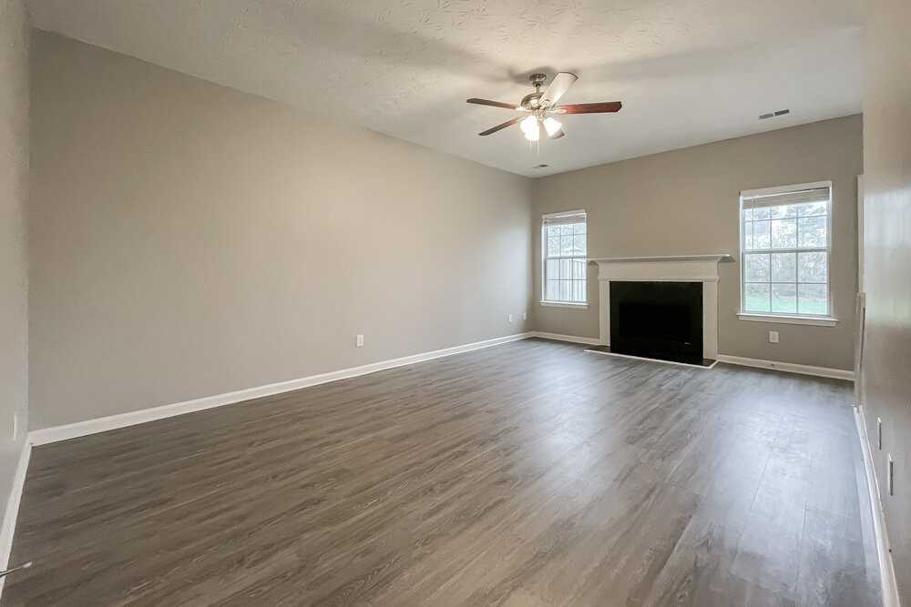 11181 Aliyah Dr - Photo 5 of 20