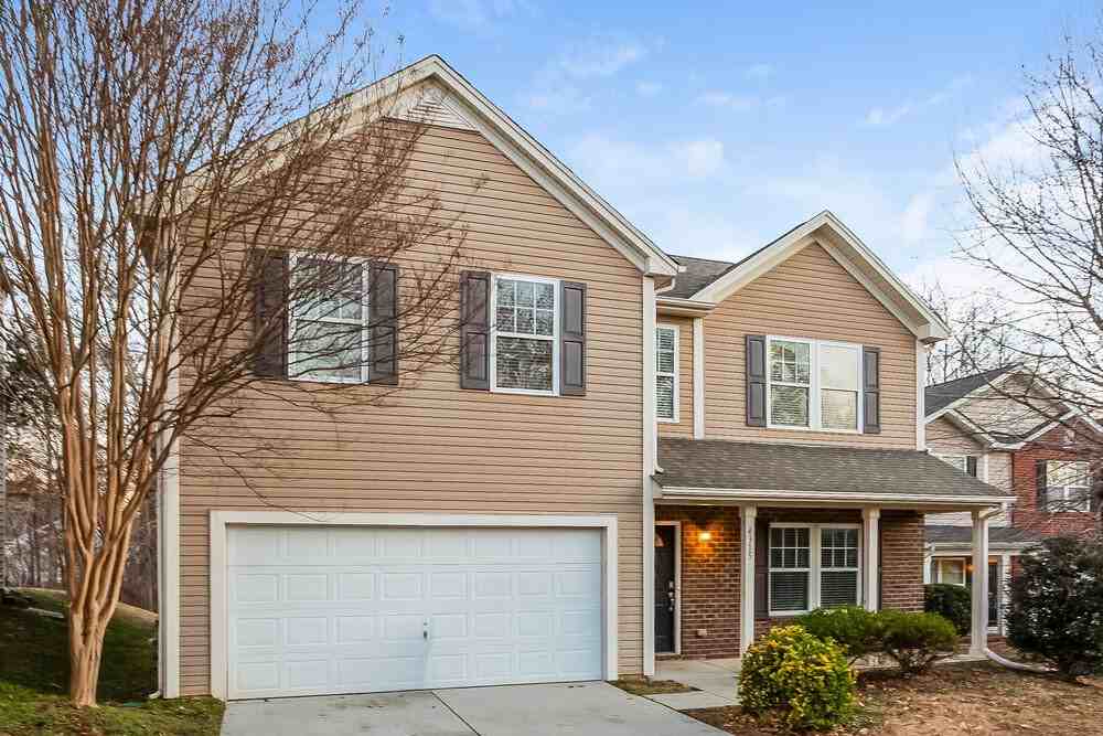 4315 Houldsworth Dr - Photo 4 of 17