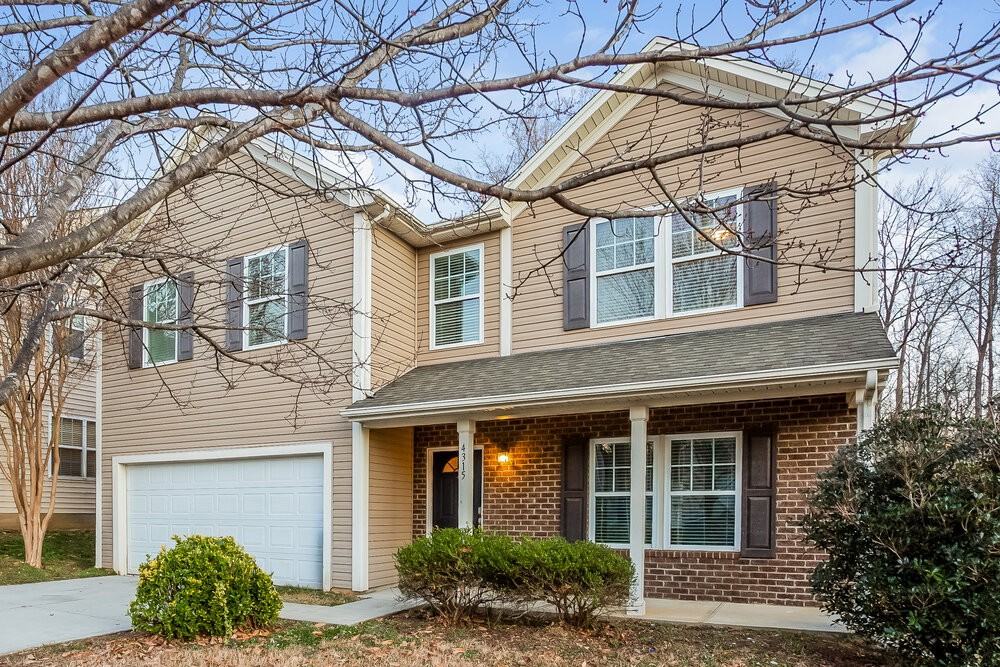 4315 Houldsworth Dr - Photo 5 of 17