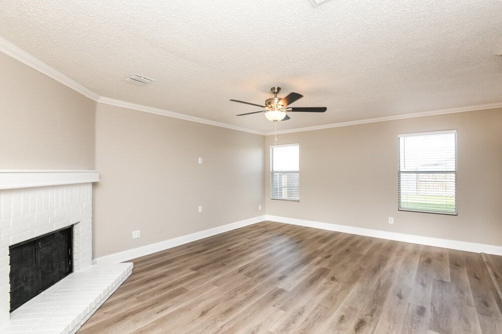 4308 Meadowknoll Dr - Photo 5 of 17