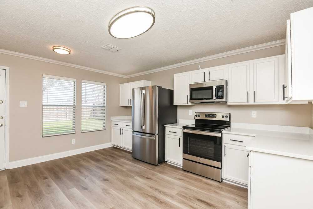 4308 Meadowknoll Dr - Photo 6 of 17