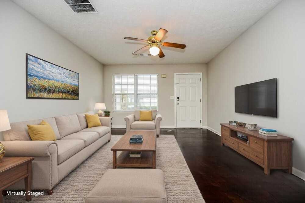 6075 Flagstaf Walk - Photo 4 of 20