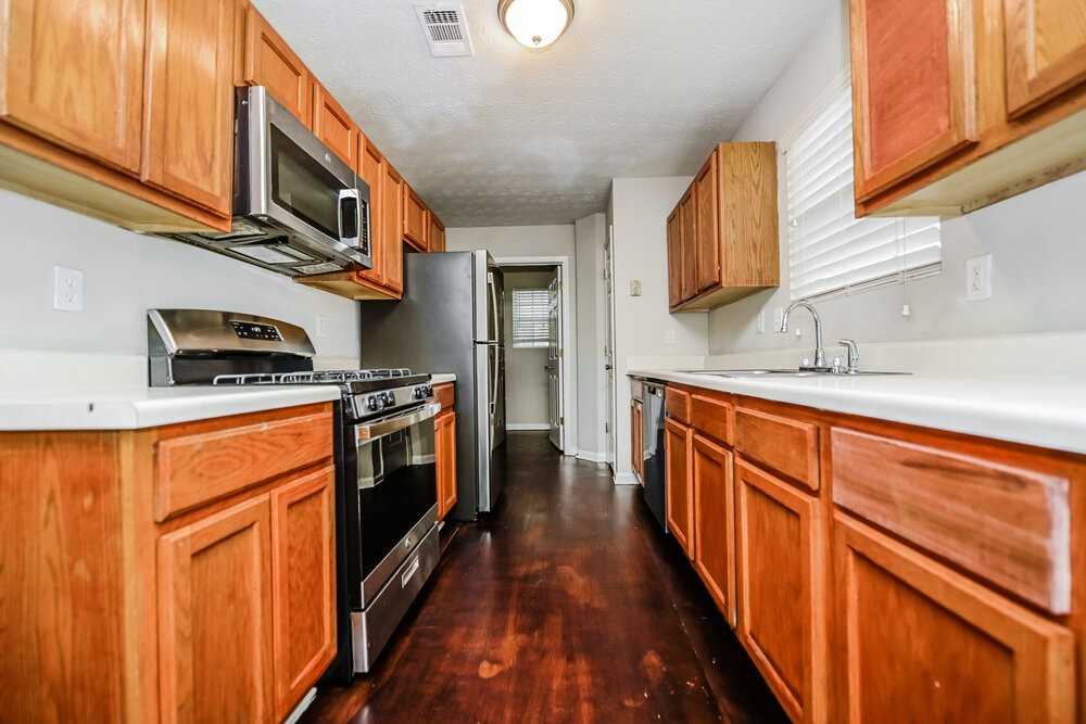 6075 Flagstaf Walk - Photo 6 of 20