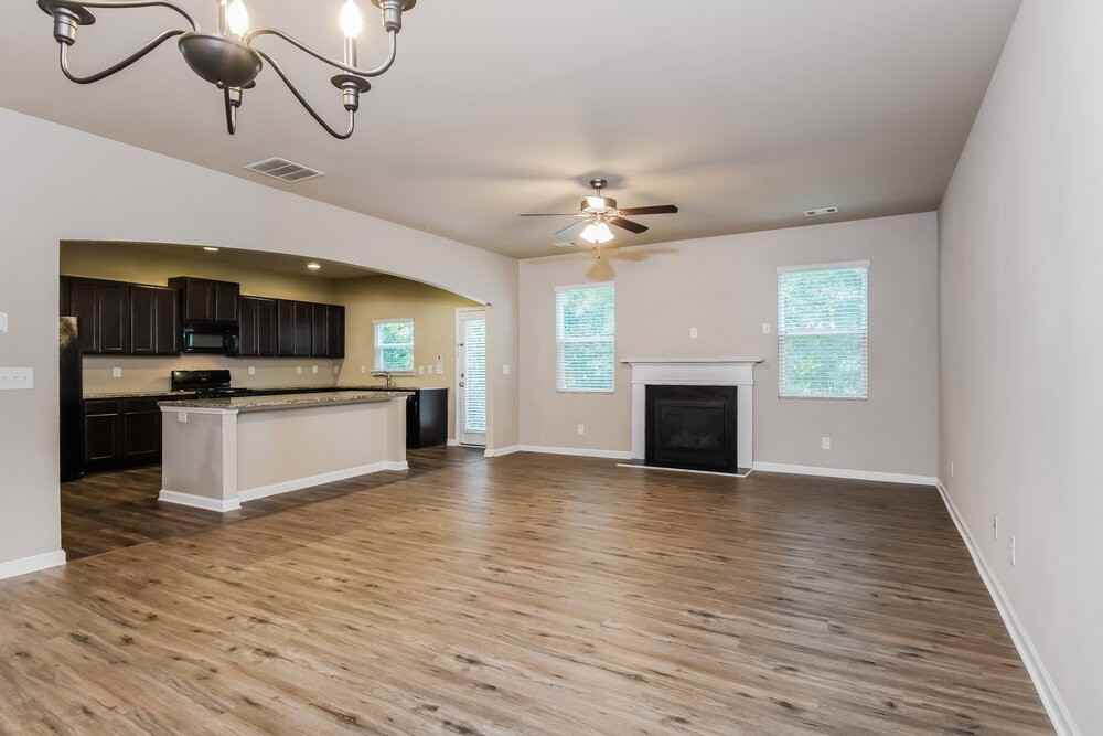 217 Jefferson Ave - Photo 6 of 20