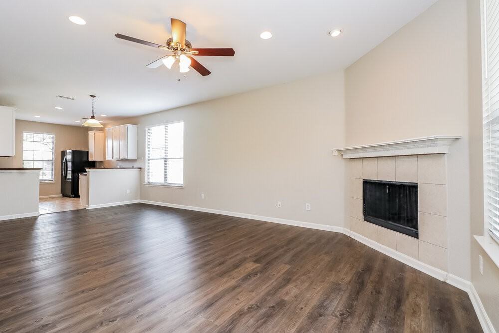 408 Lead Creek Dr - Photo 4 of 16