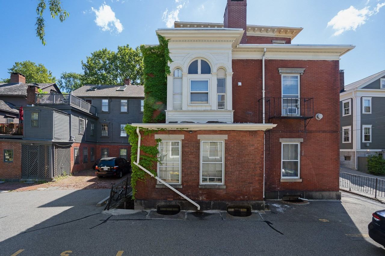 110 Benefit Street Apartment Homes - Photo 4 of 28