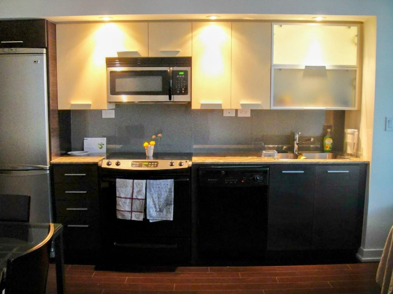 8 Telegram Mews - Photo 2 of 7