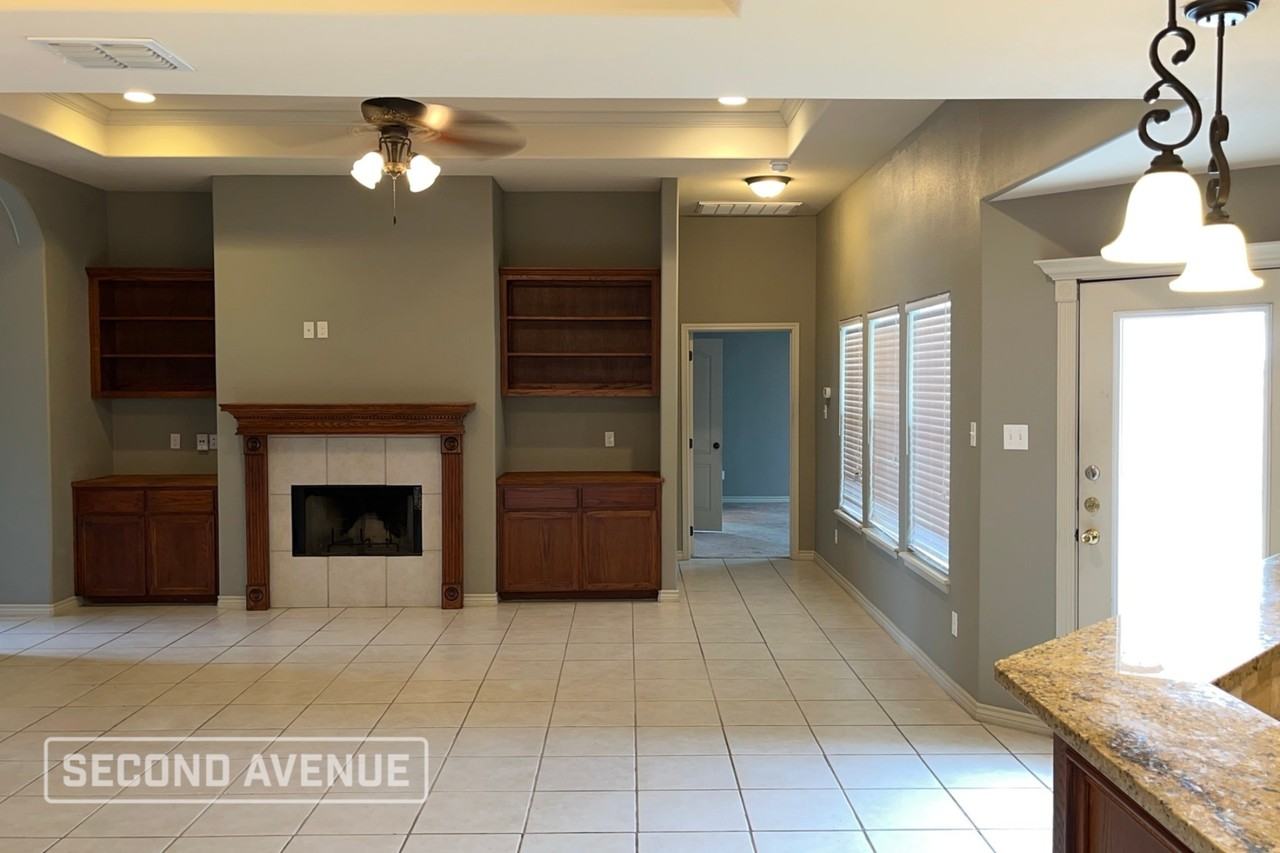 7607 Aquamarine Dr - Photo 2 of 16