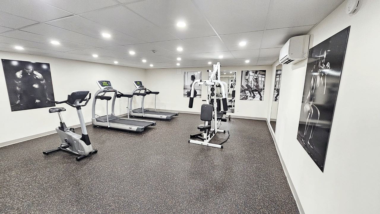 Phoenix Apartments - Photo 7 of 12