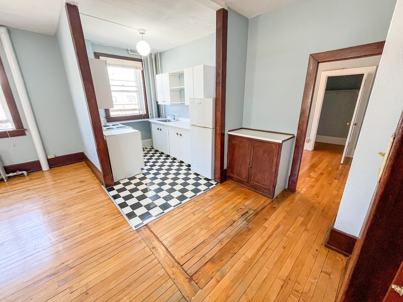 Parkview Manor - Photo 6 of 19