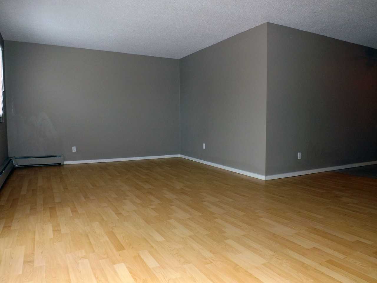 Second Street Manor - Photo 7 of 10