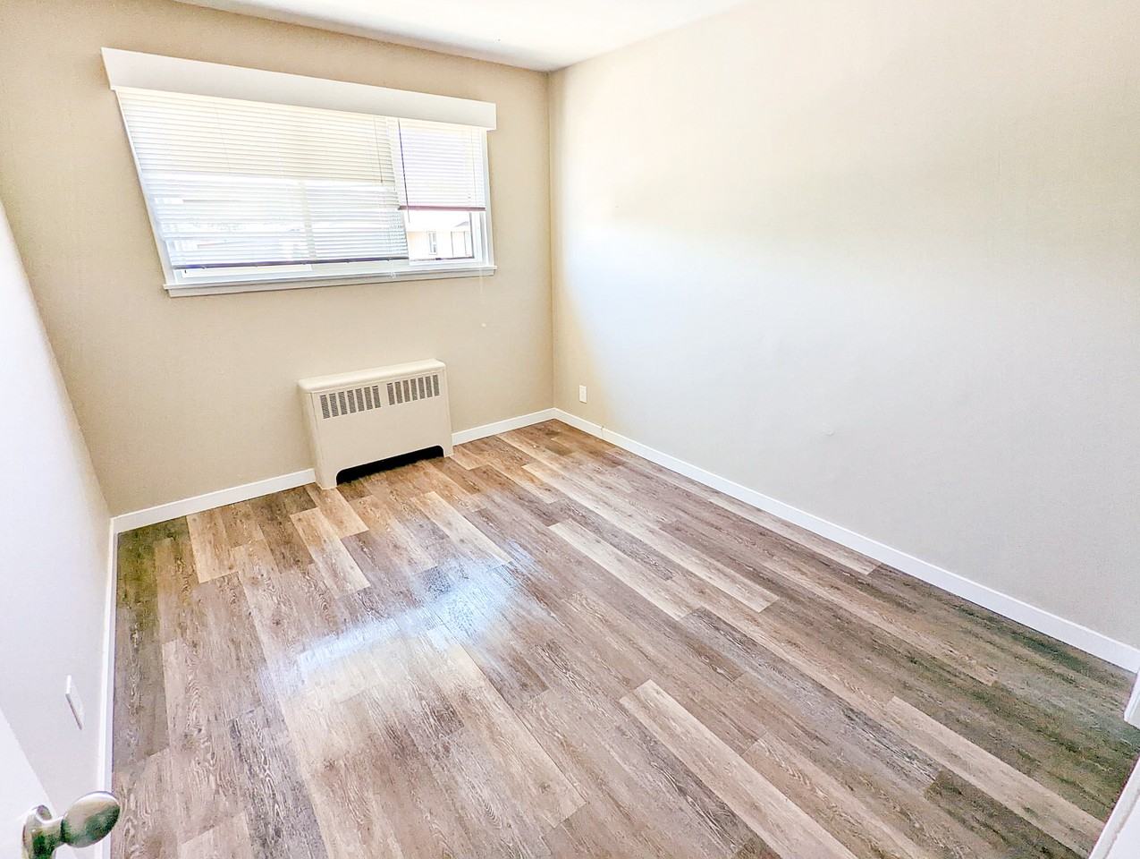 Prince George Queensway Apartments - Photo 7 of 18