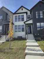 featured image of 813 South Point Gate Sw