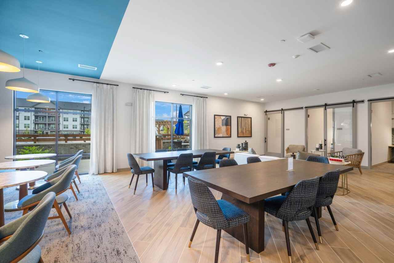 Populus Waterside Apartments - Photo 6 of 36