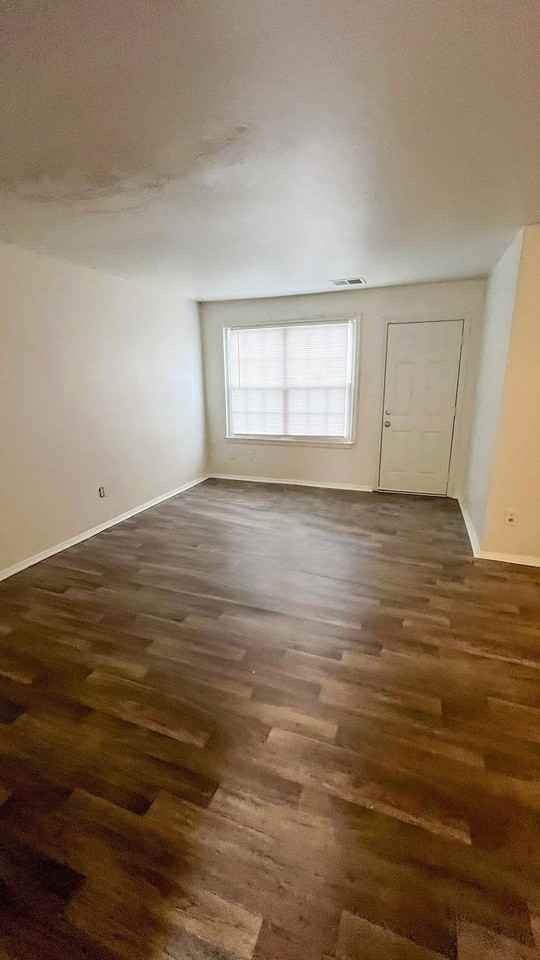 Welcome Home to The Grand at Mallard Manor! - Photo 5 of 10