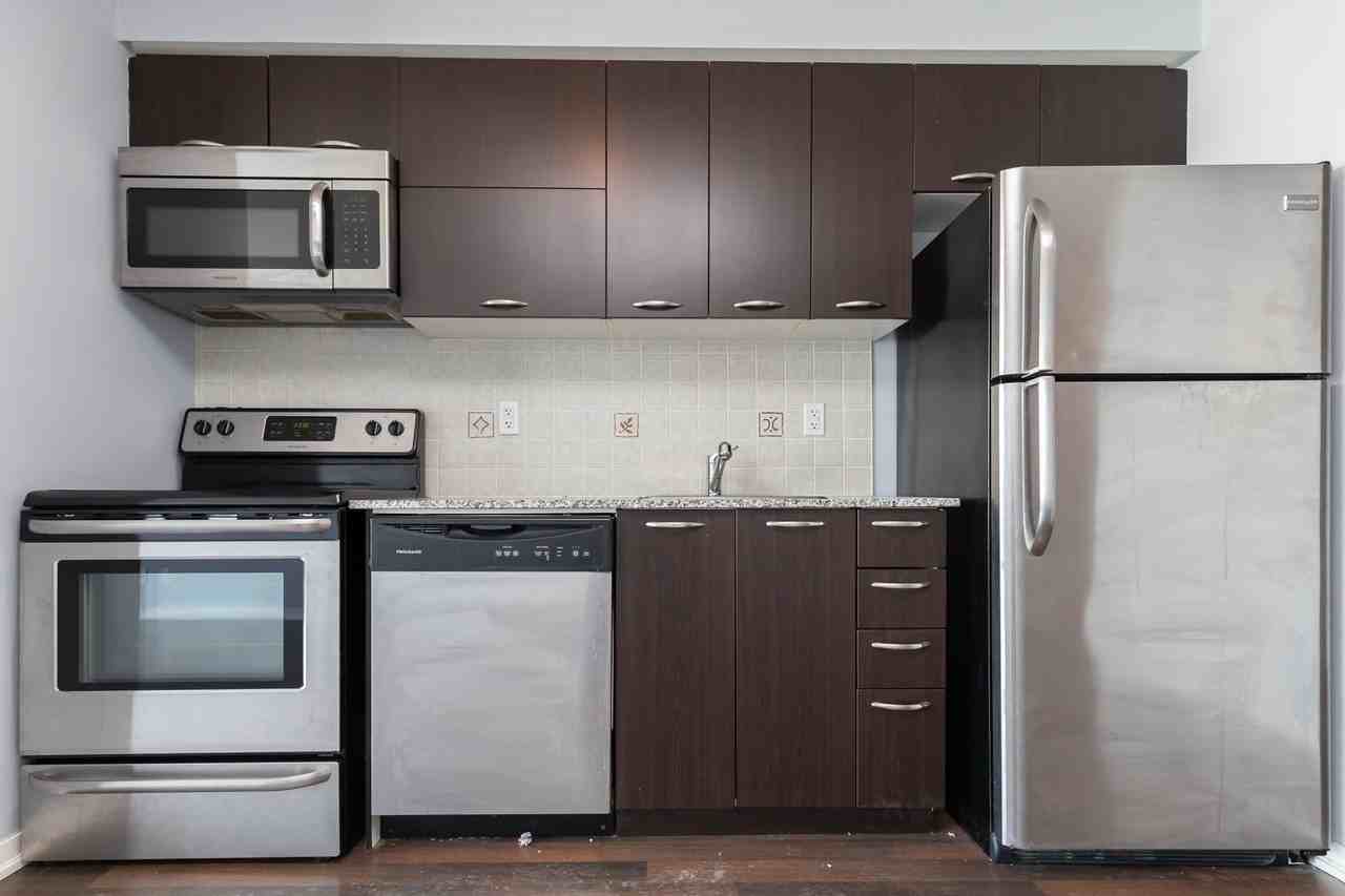 38 Joe Shuster Way #1325 - Photo 7 of 16