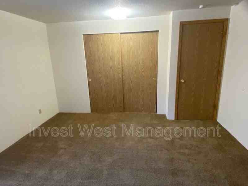 1815 Kingsley Rd #13 - Photo 7 of 9