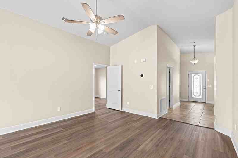 4845 Makenna Cir - Photo 3 of 30