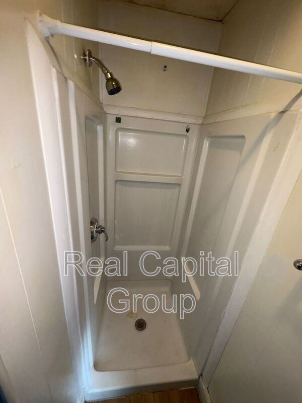 314 E Main St #1 - Photo 3 of 4