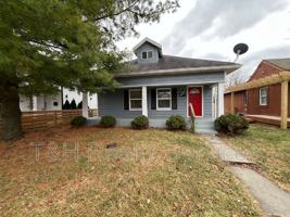 featured image of 1629 Hoefgen St